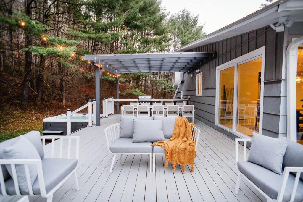 Prattvilla -Catskill -Mountain Escape 5 Bedroom ,3 Bath With Hot Tub Prattsville Zewnętrze zdjęcie